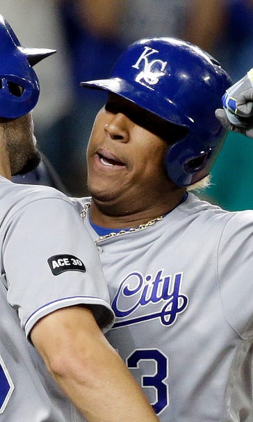 Royals win 9-6 in 10 innings on Salvy's blast, sweep Mariners